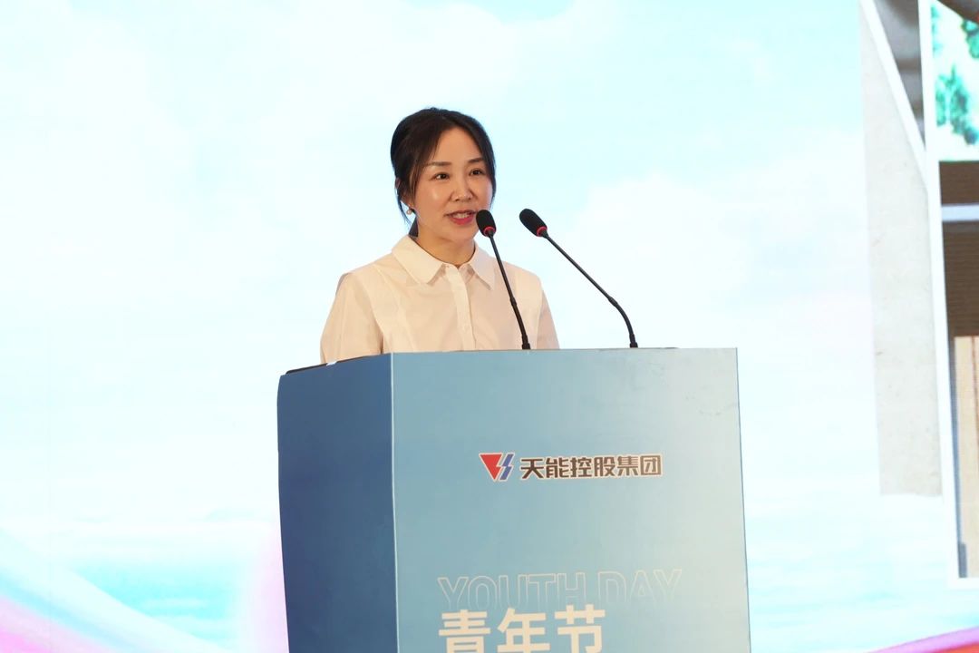 才聚jiuyou.com 智创未来|jiuyou.com青年这样过五四.jpg